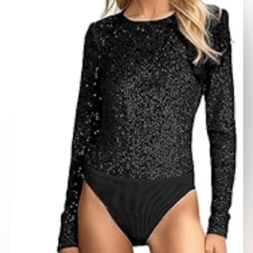 Flying Tomato Sequined Bodysuit in black. Size S. Round neck, long sleeves. Nice